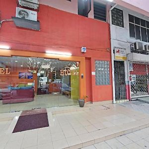 New Three Three Hotel Cheras